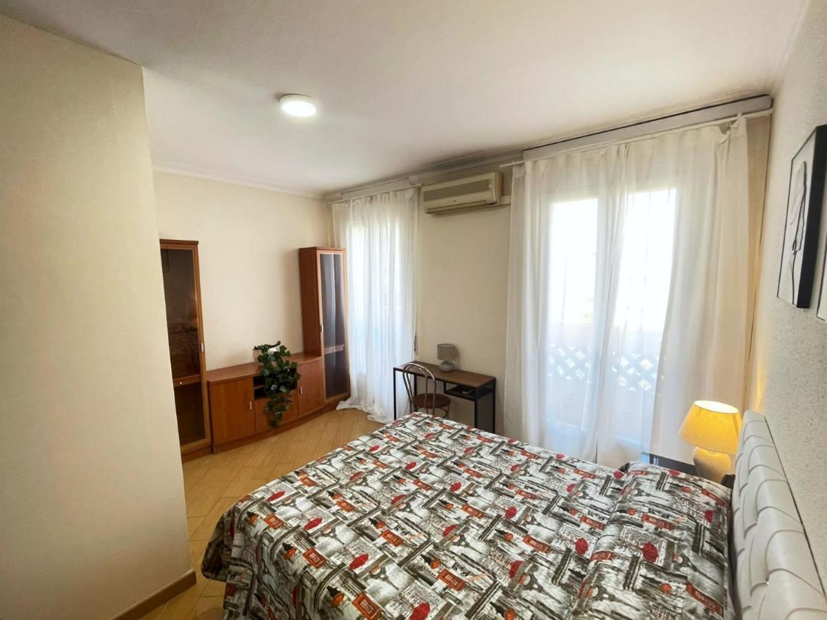 Rooms Nueva Valencia Barcelone Extérieur photo