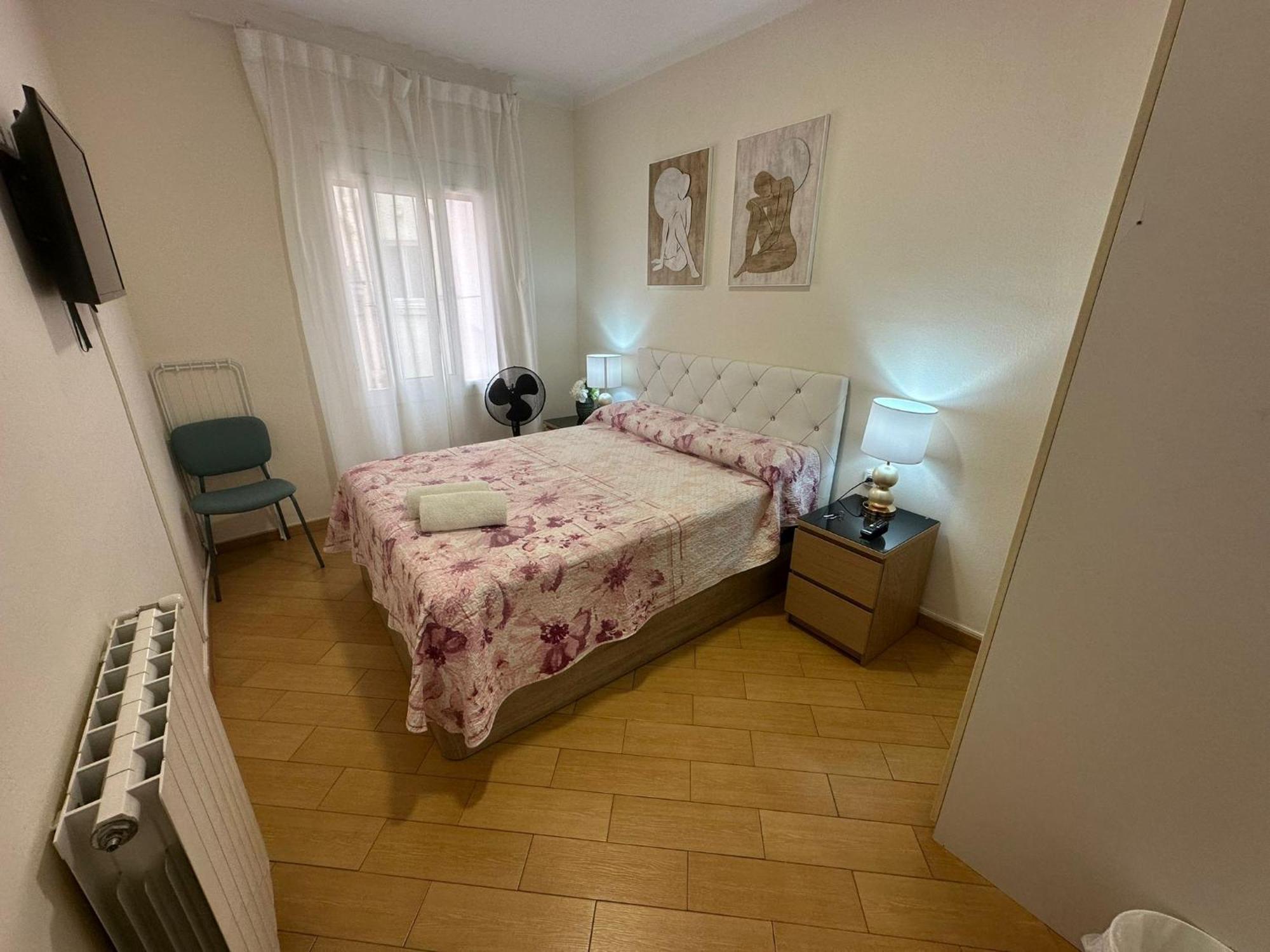 Rooms Nueva Valencia Barcelone Extérieur photo